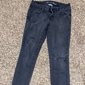 AE black distressed jeggings